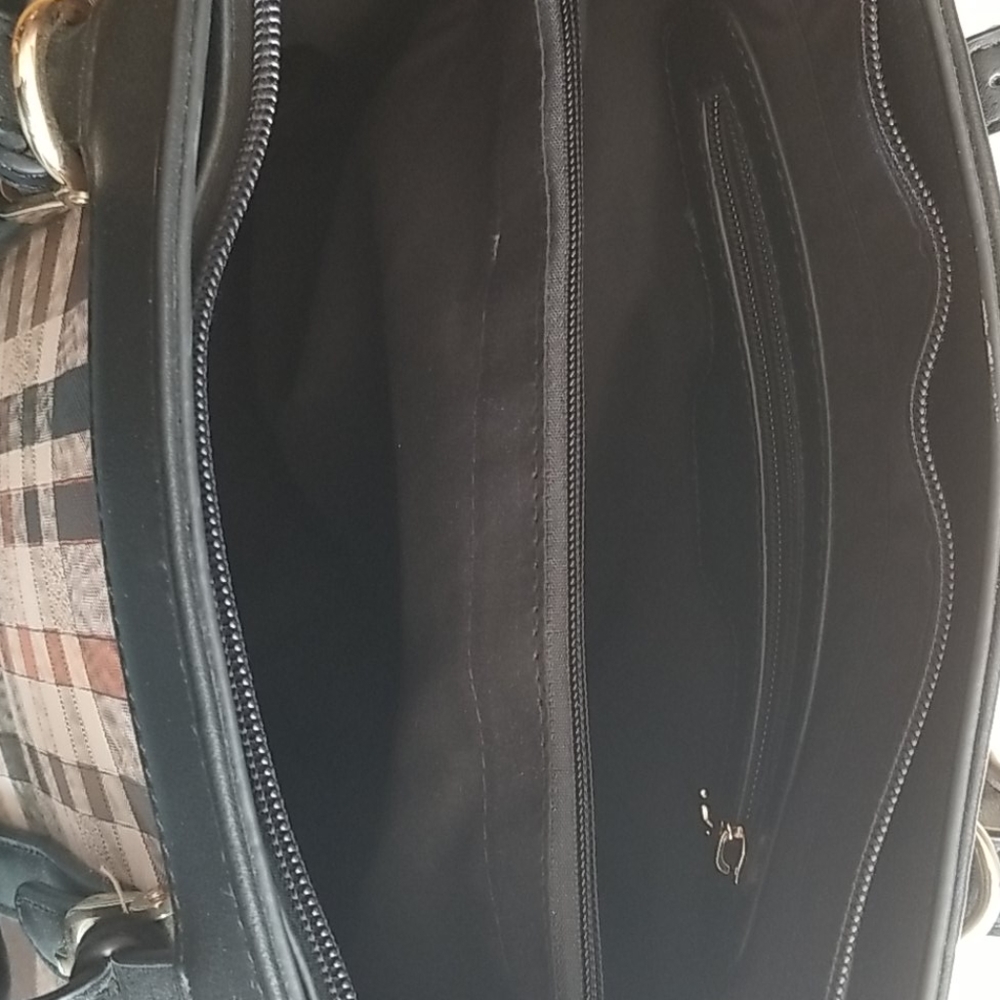 Purse - Picture 5 of 8